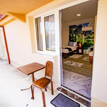 Simo Airport Apartmán