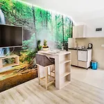 شقة Simo Airport بودغوريتْسا