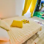 Simo Airport * بودغوريتْسا