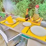 Simo Airport * بودغوريتْسا