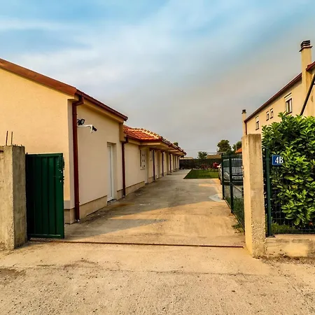 Apartament Simo Airport