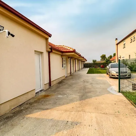 Apartamento Simo Airport Podgorica