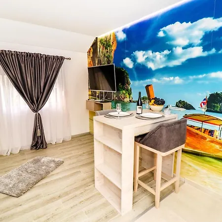 Simo Airport Apartamento