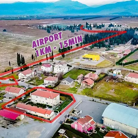 Simo Airport Apartamento *