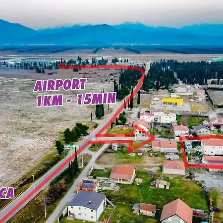 Simo Airport Apartamento