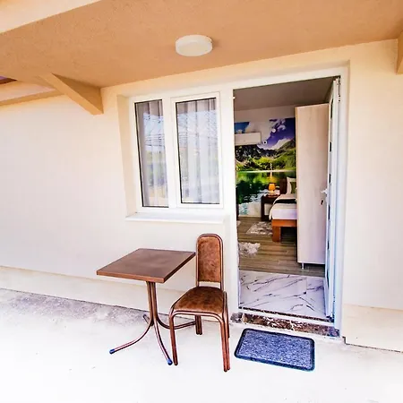 Apartamento Simo Airport Podgorica