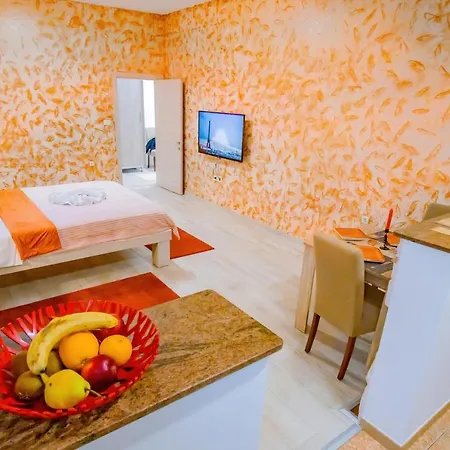Simo Airport Apartamento Podgorica
