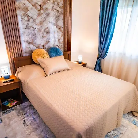 Simo Airport Apartment *