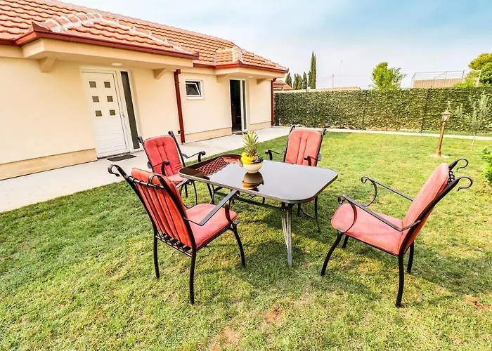 Simo Airport Apartament