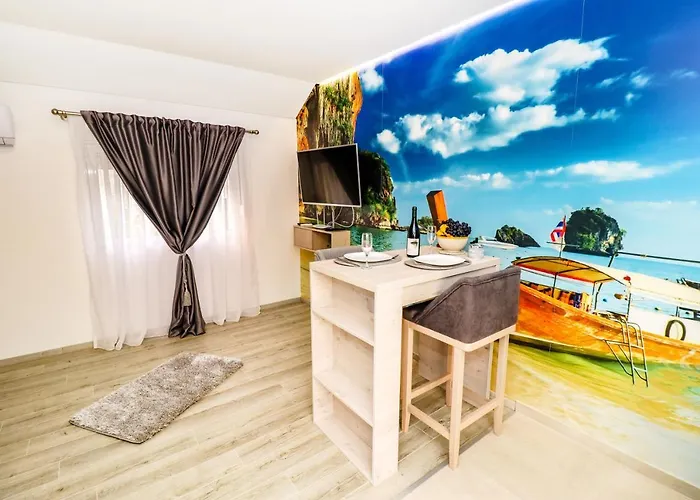 Simo Airport Apartamento