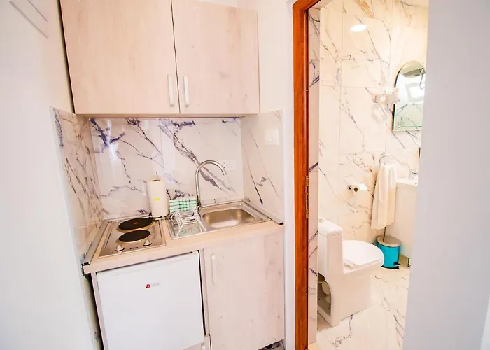 Simo Airport Apartamento *